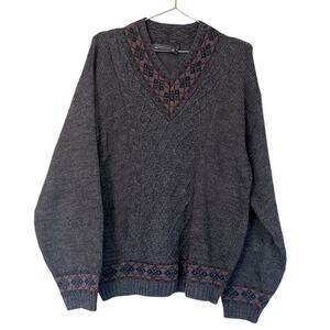 Crossings  made in USA pure Wool V-neck Sweater mens size medium